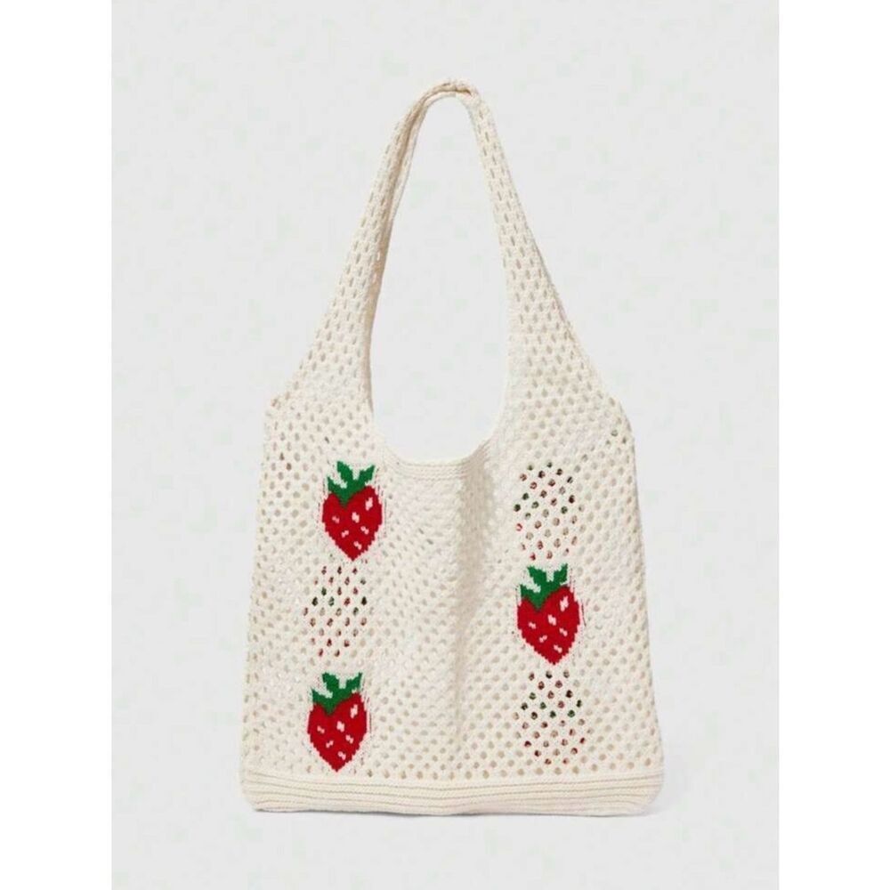 Strawberry tote - Picture 1 of 6